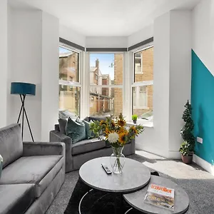 https://luxe-holiday-apartments-by-sasco.hotelsin-chester.com
