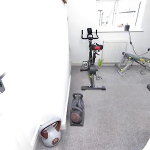 https://apt-contractors-house.hotelsin-nottingham.com